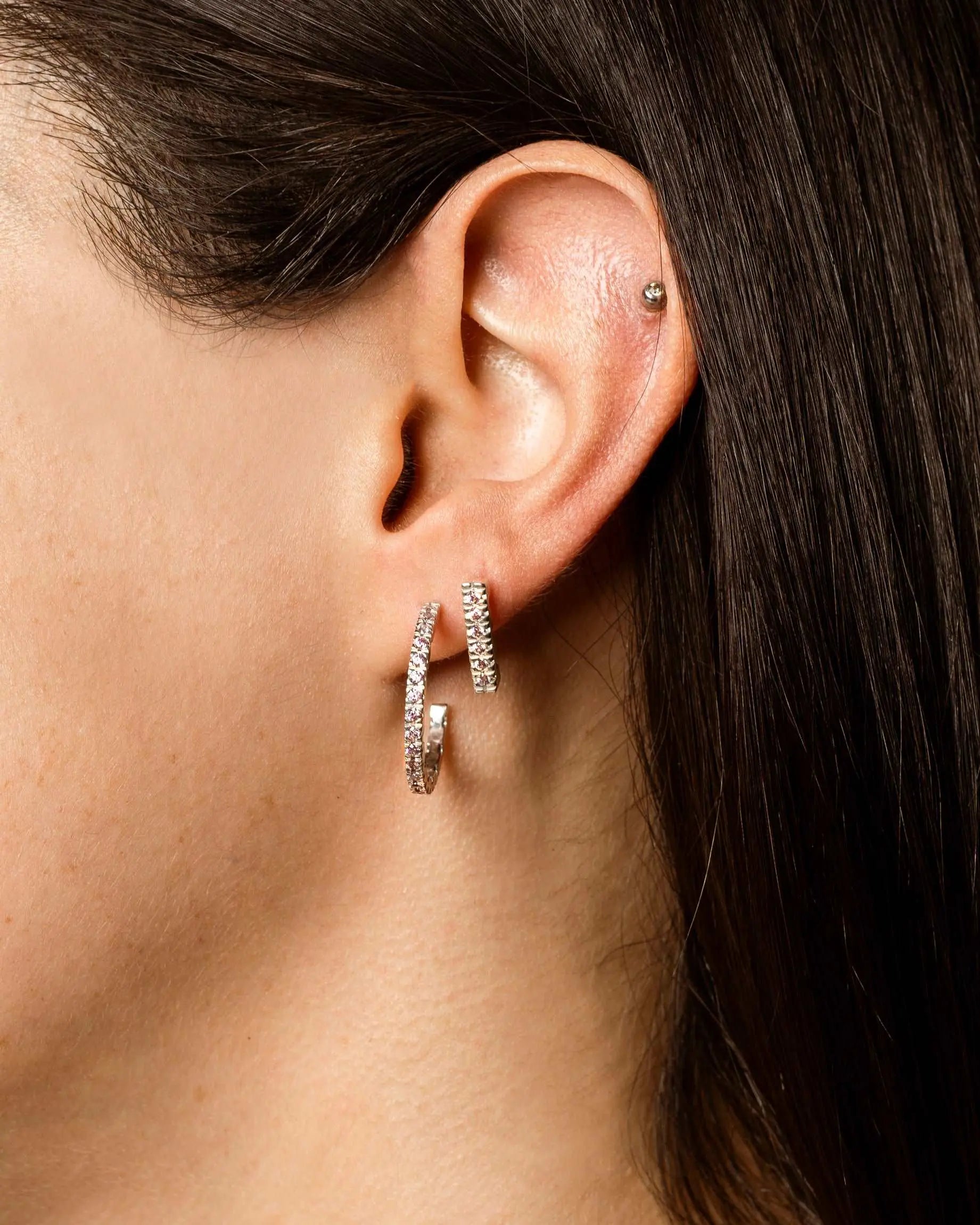 Orecchini Round in argento 925 con zirconi rosa - collezione Nuance - Adami Gioielli